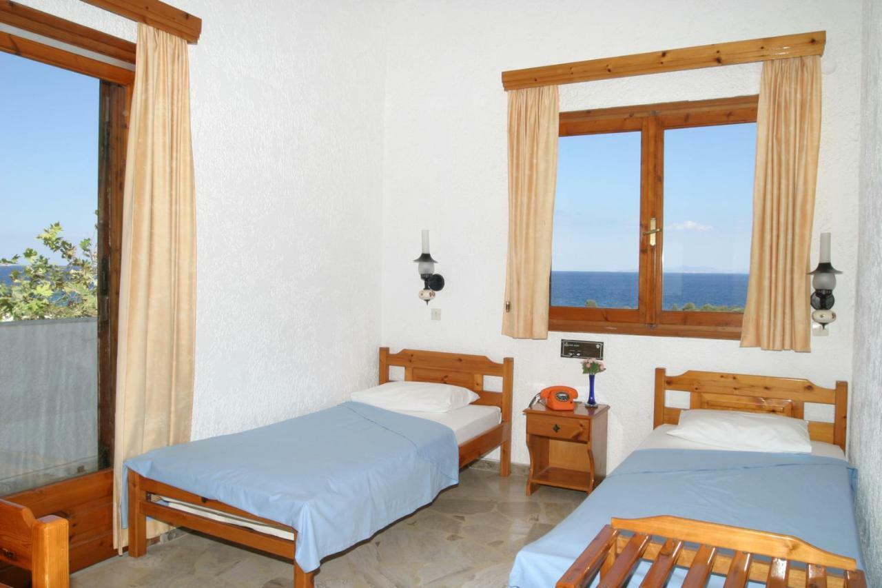 Kedros Hotel Samos Island エクステリア 写真